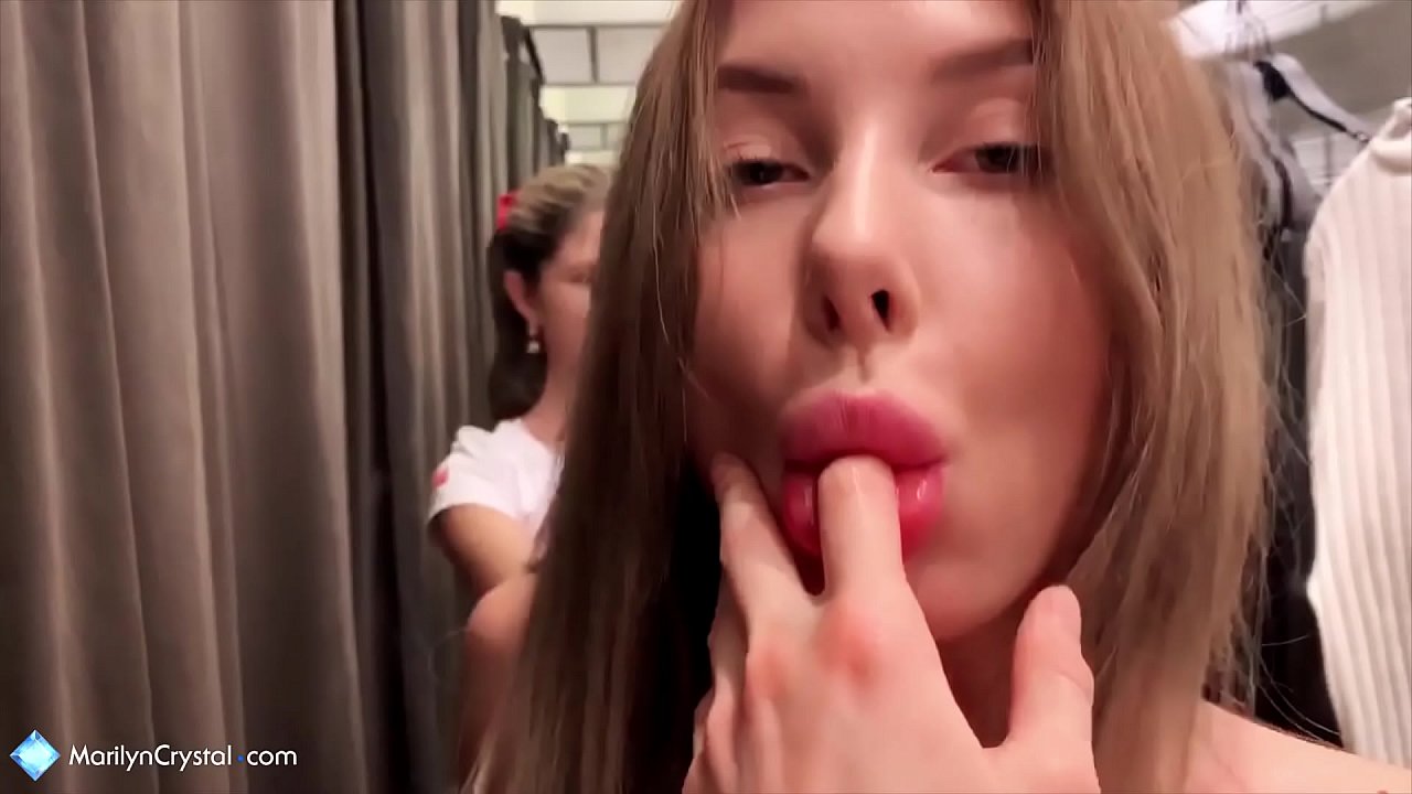 Lezbiket masturbojnë dhe lëpijnë pidhi dyqan - gin gerson crystal marilyn